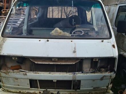 Фольксваген T3 (Transporter) пасс. 1989 в Пустомытах на Automoto.ua Белый Фольксваген T3 (Transporter) пасс., объемом двигателя 1.7 л и пробегом 500 тыс. км за 1000 $, фото 1 на Automoto.ua