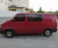 Красный Фольксваген T4 (Transporter) груз-пасс., объемом двигателя 2.4 л и пробегом 437 тыс. км за 3200 $, фото 1 на Automoto.ua