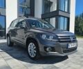 Серый Фольксваген Taigun, объемом двигателя 2 л и пробегом 250 тыс. км за 10000 $, фото 1 на Automoto.ua