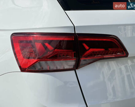 Білий Фольксваген Таос, об'ємом двигуна 1.5 л та пробігом 54 тис. км за 19300 $, фото 18 на Automoto.ua