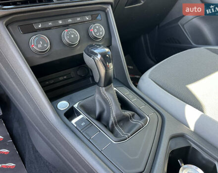 Білий Фольксваген Таос, об'ємом двигуна 1.5 л та пробігом 54 тис. км за 19300 $, фото 45 на Automoto.ua