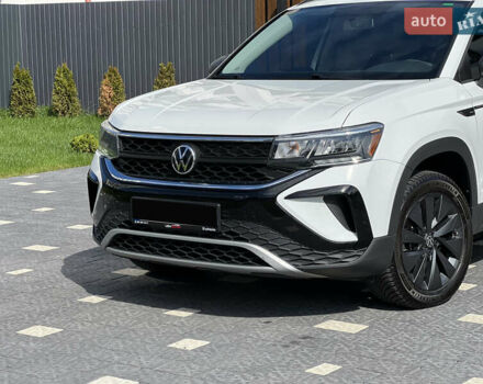 Білий Фольксваген Таос, об'ємом двигуна 1.5 л та пробігом 54 тис. км за 19300 $, фото 3 на Automoto.ua
