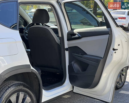 Білий Фольксваген Таос, об'ємом двигуна 1.5 л та пробігом 54 тис. км за 19300 $, фото 29 на Automoto.ua