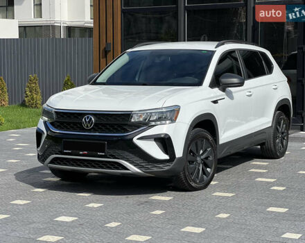 Білий Фольксваген Таос, об'ємом двигуна 1.5 л та пробігом 54 тис. км за 19300 $, фото 2 на Automoto.ua