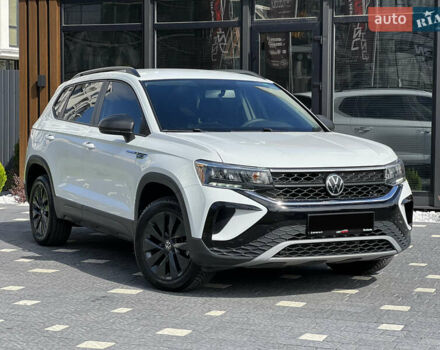 Білий Фольксваген Таос, об'ємом двигуна 1.5 л та пробігом 54 тис. км за 19300 $, фото 1 на Automoto.ua