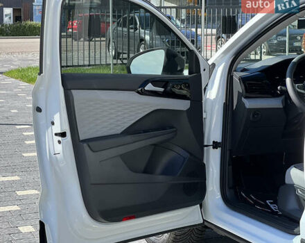 Білий Фольксваген Таос, об'ємом двигуна 1.5 л та пробігом 54 тис. км за 19300 $, фото 20 на Automoto.ua