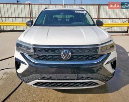 Белый Фольксваген Таос, объемом двигателя 1.5 л и пробегом 35 тыс. км за 5100 $, фото 4 на Automoto.ua