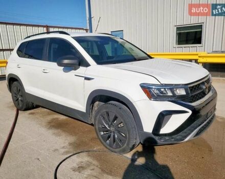 Белый Фольксваген Таос, объемом двигателя 1.5 л и пробегом 35 тыс. км за 5100 $, фото 3 на Automoto.ua