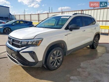 Белый Фольксваген Таос, объемом двигателя 1.5 л и пробегом 35 тыс. км за 5100 $, фото 1 на Automoto.ua