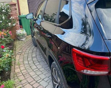 Черный Фольксваген Таос, объемом двигателя 1.5 л и пробегом 74 тыс. км за 17300 $, фото 5 на Automoto.ua