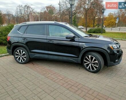 Черный Фольксваген Таос, объемом двигателя 1.5 л и пробегом 55 тыс. км за 20500 $, фото 7 на Automoto.ua