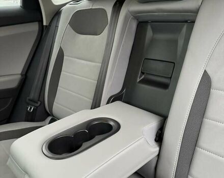 Черный Фольксваген Таос, объемом двигателя 1.5 л и пробегом 55 тыс. км за 19500 $, фото 24 на Automoto.ua