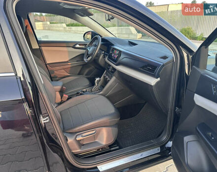 Черный Фольксваген Таос, объемом двигателя 1.5 л и пробегом 77 тыс. км за 18800 $, фото 61 на Automoto.ua