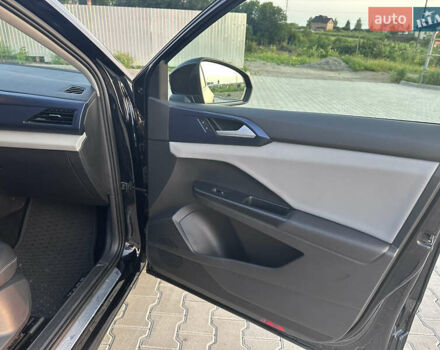 Черный Фольксваген Таос, объемом двигателя 1.5 л и пробегом 77 тыс. км за 18800 $, фото 65 на Automoto.ua