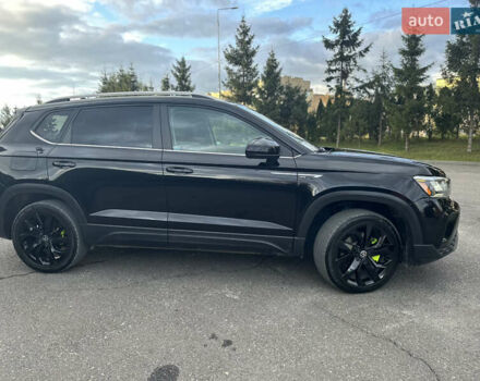 Черный Фольксваген Таос, объемом двигателя 1.5 л и пробегом 77 тыс. км за 18800 $, фото 38 на Automoto.ua