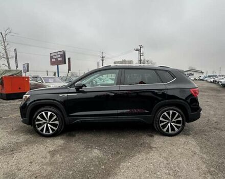 Черный Фольксваген Таос, объемом двигателя 1.5 л и пробегом 55 тыс. км за 19500 $, фото 5 на Automoto.ua