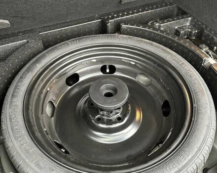 Черный Фольксваген Таос, объемом двигателя 1.5 л и пробегом 55 тыс. км за 19500 $, фото 15 на Automoto.ua