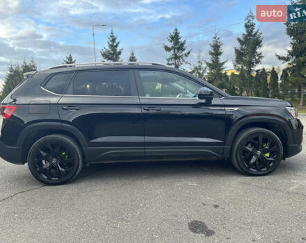 Черный Фольксваген Таос, объемом двигателя 1.5 л и пробегом 77 тыс. км за 18800 $, фото 2 на Automoto.ua