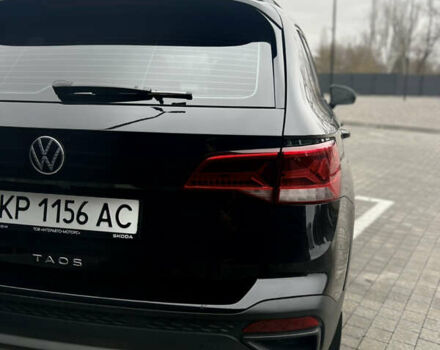 Черный Фольксваген Таос, объемом двигателя 1.5 л и пробегом 57 тыс. км за 22000 $, фото 4 на Automoto.ua