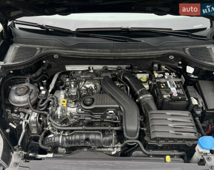 Черный Фольксваген Таос, объемом двигателя 1.5 л и пробегом 57 тыс. км за 22000 $, фото 13 на Automoto.ua