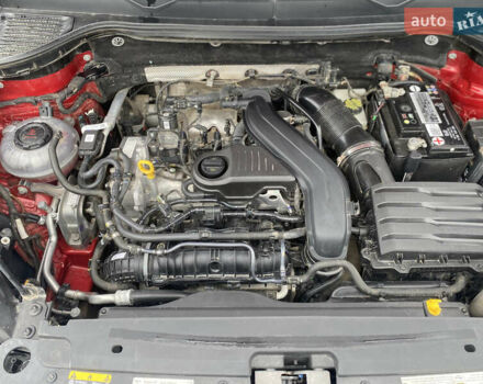 Червоний Фольксваген Таос, об'ємом двигуна 1.5 л та пробігом 92 тис. км за 19000 $, фото 25 на Automoto.ua