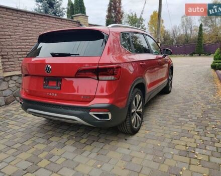 Красный Фольксваген Таос, объемом двигателя 1.5 л и пробегом 77 тыс. км за 19800 $, фото 6 на Automoto.ua