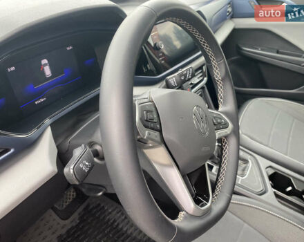 Червоний Фольксваген Таос, об'ємом двигуна 1.5 л та пробігом 92 тис. км за 19000 $, фото 8 на Automoto.ua