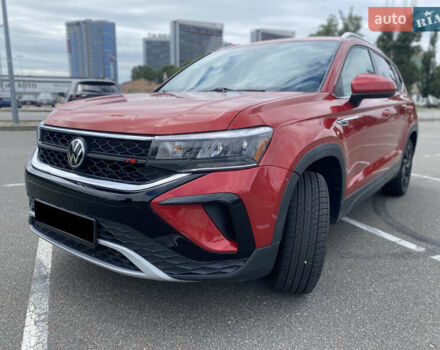 Червоний Фольксваген Таос, об'ємом двигуна 1.5 л та пробігом 92 тис. км за 19000 $, фото 2 на Automoto.ua