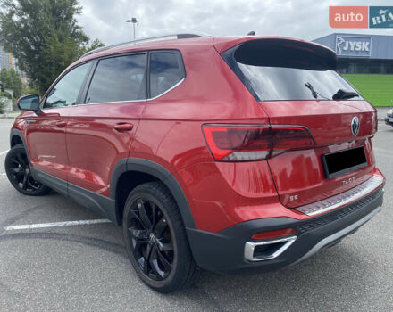 Червоний Фольксваген Таос, об'ємом двигуна 1.5 л та пробігом 92 тис. км за 19000 $, фото 3 на Automoto.ua