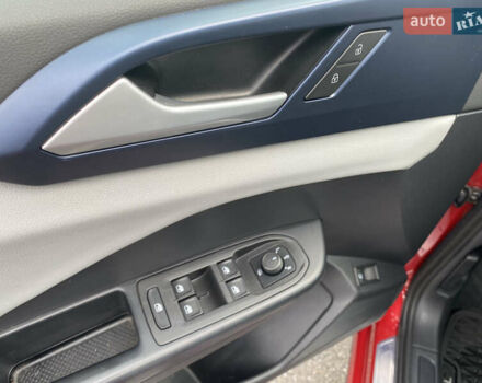 Червоний Фольксваген Таос, об'ємом двигуна 1.5 л та пробігом 92 тис. км за 19000 $, фото 10 на Automoto.ua