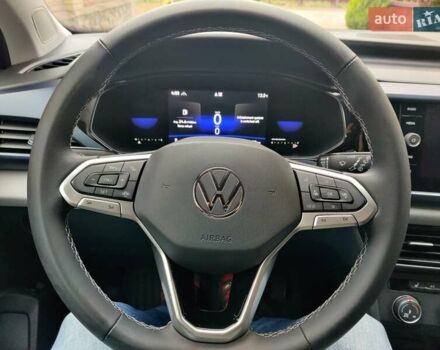 Красный Фольксваген Таос, объемом двигателя 1.5 л и пробегом 77 тыс. км за 19800 $, фото 2 на Automoto.ua