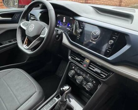 Красный Фольксваген Таос, объемом двигателя 1.5 л и пробегом 16 тыс. км за 25000 $, фото 29 на Automoto.ua