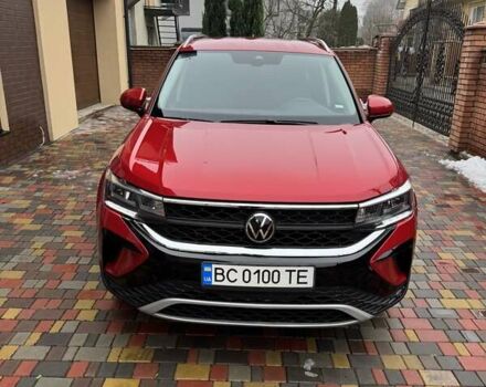 Красный Фольксваген Таос, объемом двигателя 1.5 л и пробегом 16 тыс. км за 25000 $, фото 1 на Automoto.ua