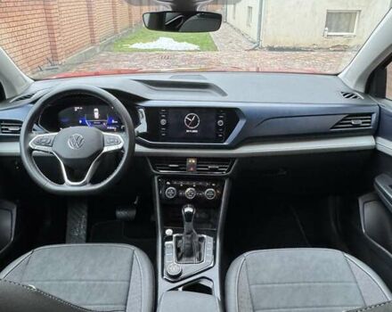 Красный Фольксваген Таос, объемом двигателя 1.5 л и пробегом 16 тыс. км за 25000 $, фото 35 на Automoto.ua