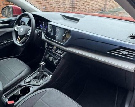 Красный Фольксваген Таос, объемом двигателя 1.5 л и пробегом 16 тыс. км за 25000 $, фото 30 на Automoto.ua