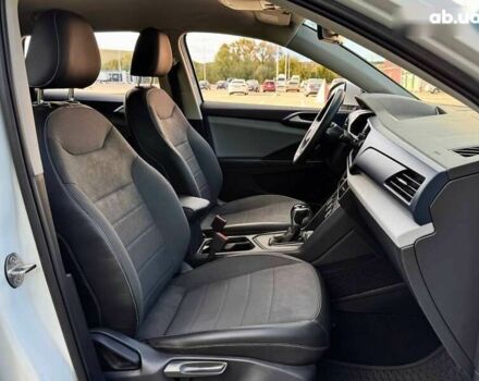 Фольксваген Таос, об'ємом двигуна 1.5 л та пробігом 104 тис. км за 18990 $, фото 22 на Automoto.ua