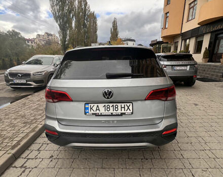 Сірий Фольксваген Таос, об'ємом двигуна 1.5 л та пробігом 78 тис. км за 18900 $, фото 2 на Automoto.ua