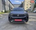 Серый Фольксваген Таос, объемом двигателя 1.5 л и пробегом 15 тыс. км за 19900 $, фото 2 на Automoto.ua