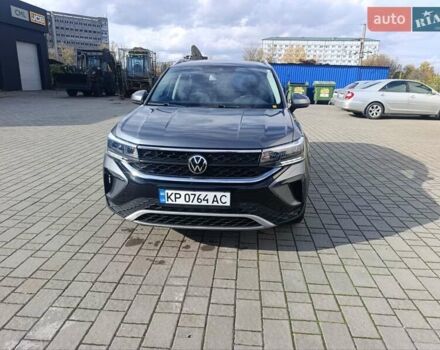 Серый Фольксваген Таос, объемом двигателя 1.5 л и пробегом 65 тыс. км за 22000 $, фото 3 на Automoto.ua