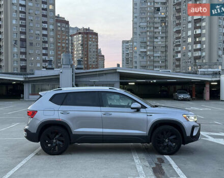 Серый Фольксваген Таос, объемом двигателя 1.5 л и пробегом 13 тыс. км за 25900 $, фото 20 на Automoto.ua