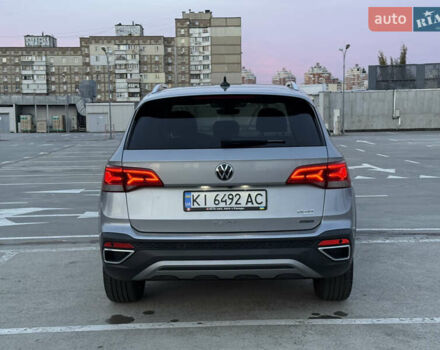 Серый Фольксваген Таос, объемом двигателя 1.5 л и пробегом 13 тыс. км за 25900 $, фото 23 на Automoto.ua