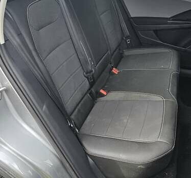 Серый Фольксваген Таос, объемом двигателя 1.5 л и пробегом 48 тыс. км за 9400 $, фото 18 на Automoto.ua