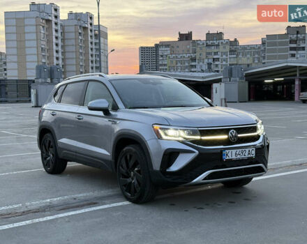 Серый Фольксваген Таос, объемом двигателя 1.5 л и пробегом 13 тыс. км за 25900 $, фото 1 на Automoto.ua