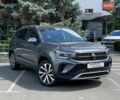 Серый Фольксваген Таос, объемом двигателя 1.5 л и пробегом 8 тыс. км за 25200 $, фото 1 на Automoto.ua