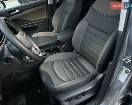 Серый Фольксваген Таос, объемом двигателя 1.5 л и пробегом 13 тыс. км за 25900 $, фото 56 на Automoto.ua