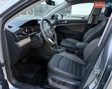 Серый Фольксваген Таос, объемом двигателя 1.5 л и пробегом 13 тыс. км за 25900 $, фото 40 на Automoto.ua