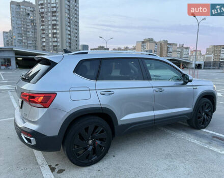 Серый Фольксваген Таос, объемом двигателя 1.5 л и пробегом 13 тыс. км за 25900 $, фото 12 на Automoto.ua