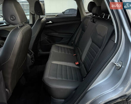 Серый Фольксваген Таос, объемом двигателя 1.5 л и пробегом 13 тыс. км за 25900 $, фото 59 на Automoto.ua