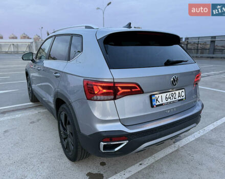 Серый Фольксваген Таос, объемом двигателя 1.5 л и пробегом 13 тыс. км за 25900 $, фото 9 на Automoto.ua