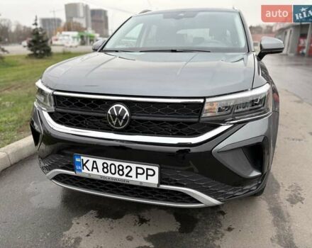 Серый Фольксваген Таос, объемом двигателя 1.5 л и пробегом 1 тыс. км за 25990 $, фото 5 на Automoto.ua